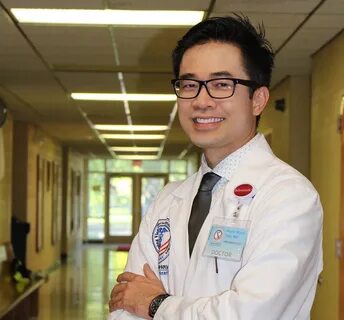 Nguyễn Quang Hải trả đũa 'vua cùi chỏ' Theerathon Bunmathan