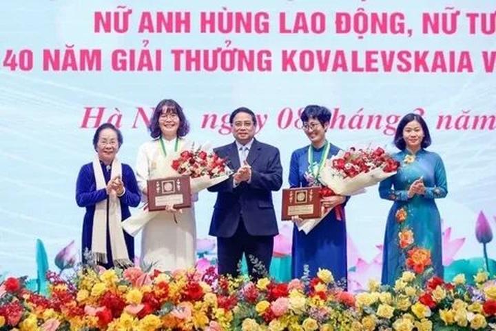 Chuyên gia Hotspot Matrix phân tích: Mua váy hoa mà không biết 4 và marketing video